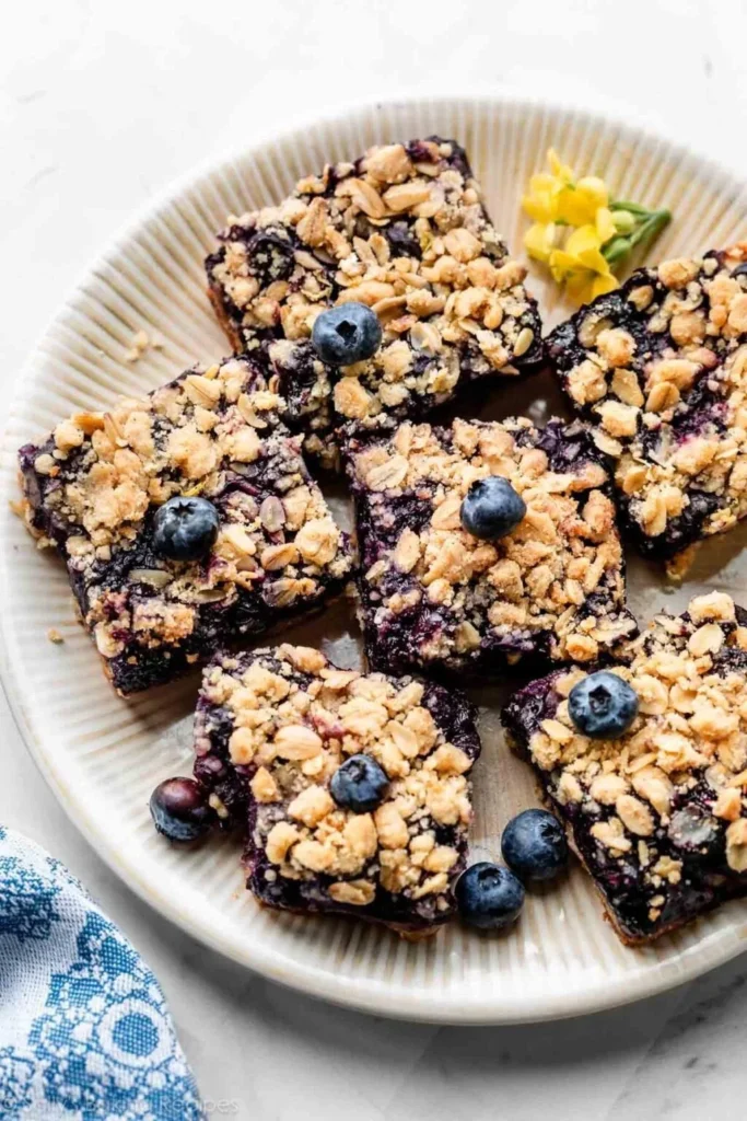 Delicious blueberry pie bars with a crumbly crust and fresh blueberries
